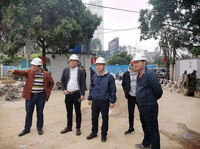 3查抄现场。贺勇 摄（建图）.jpg