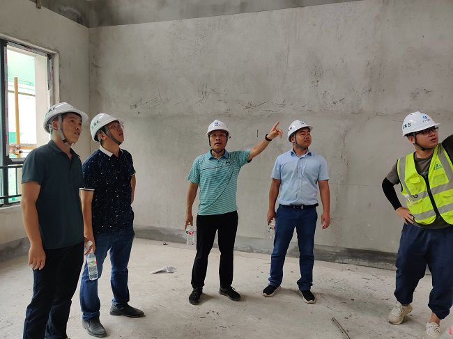 查抄现场。杨康 摄（建图）.jpg