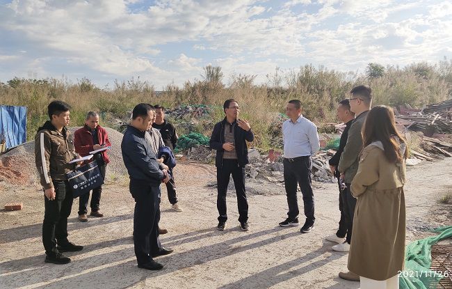 领导工作现场。梁金婷 摄（建图）.jpg