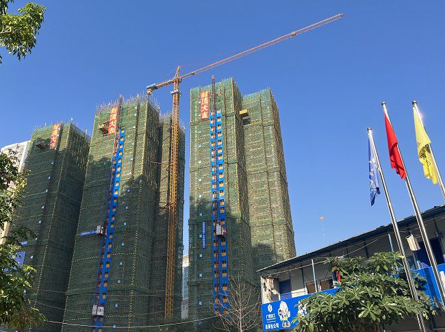 封顶主体现场。王家斌 摄（建图）.jpg