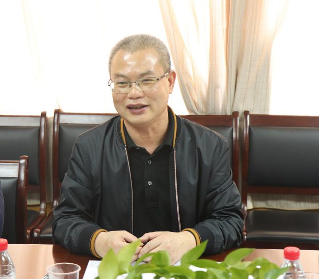 邓少新在会上作总结讲话。（建图） 周煜川 摄.jpg