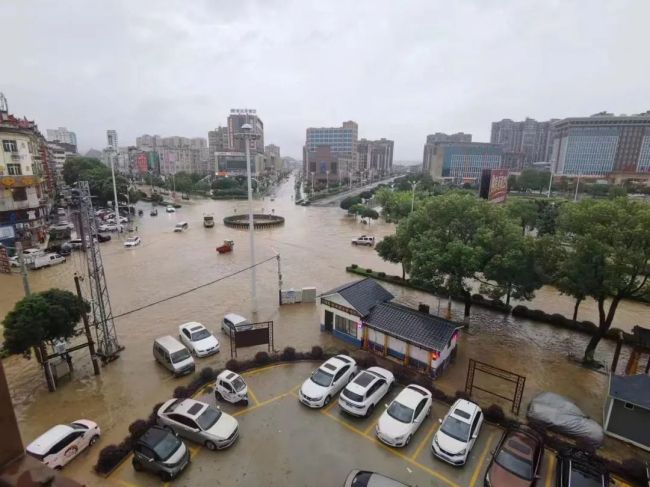 暴雨后的富川县。谭山泉 摄（建图）.jpg
