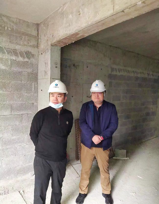 查抄现场；平鹗 摄（建图）.jpg