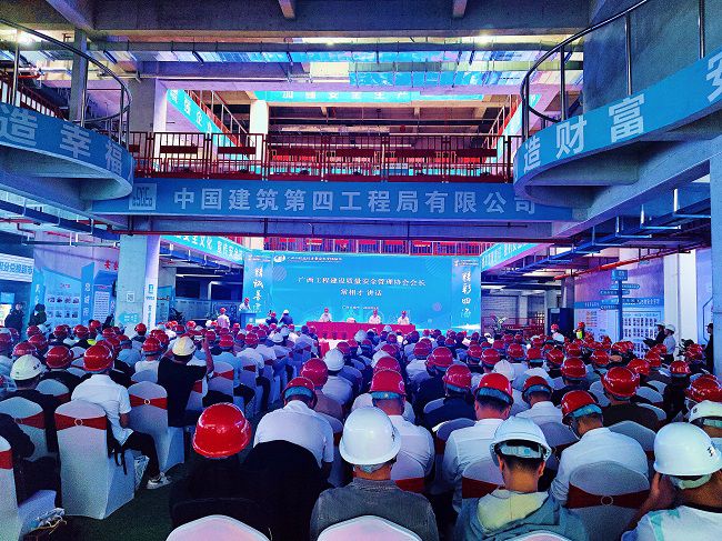 互换会现场。李文龙 摄（建图）.jpg