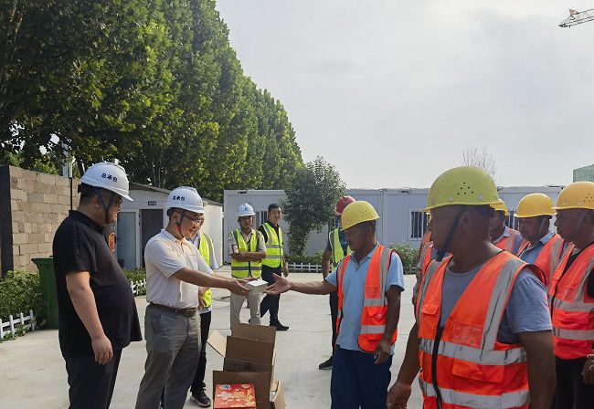 活动现场。杨醒晨 摄（建图）.jpg
