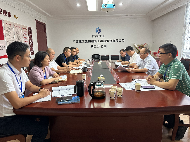 调研会现场。王莹摄（建图）.png